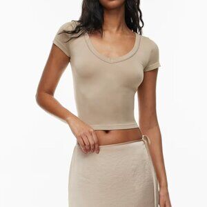 ARITZIA Smooth Seamless Willow V-neck T-shirt